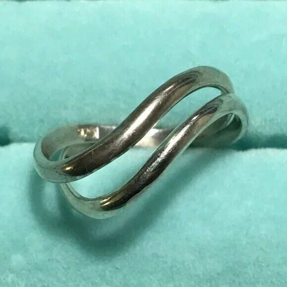 Sterling Silver Ring Set Wave Band Rings Size 7 Stacking Matching Couples Rings - Picture 6 of 9